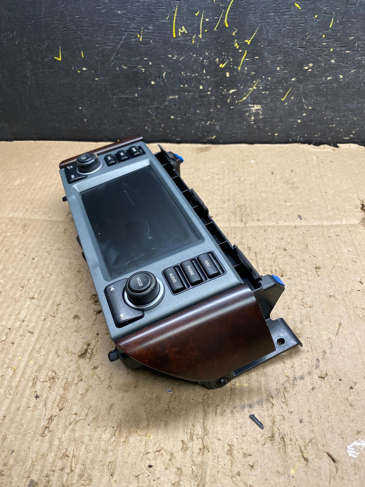 2005 to 2009 Land Rover Range Rover Screen Navigation Radio Display y8003 DG3