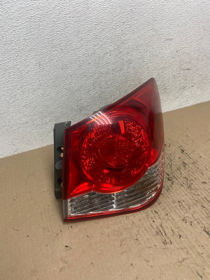2011 2012 2013 2014 Chevrolet Cruze Right Passinger RH Side Tail Light AF7089 LK2