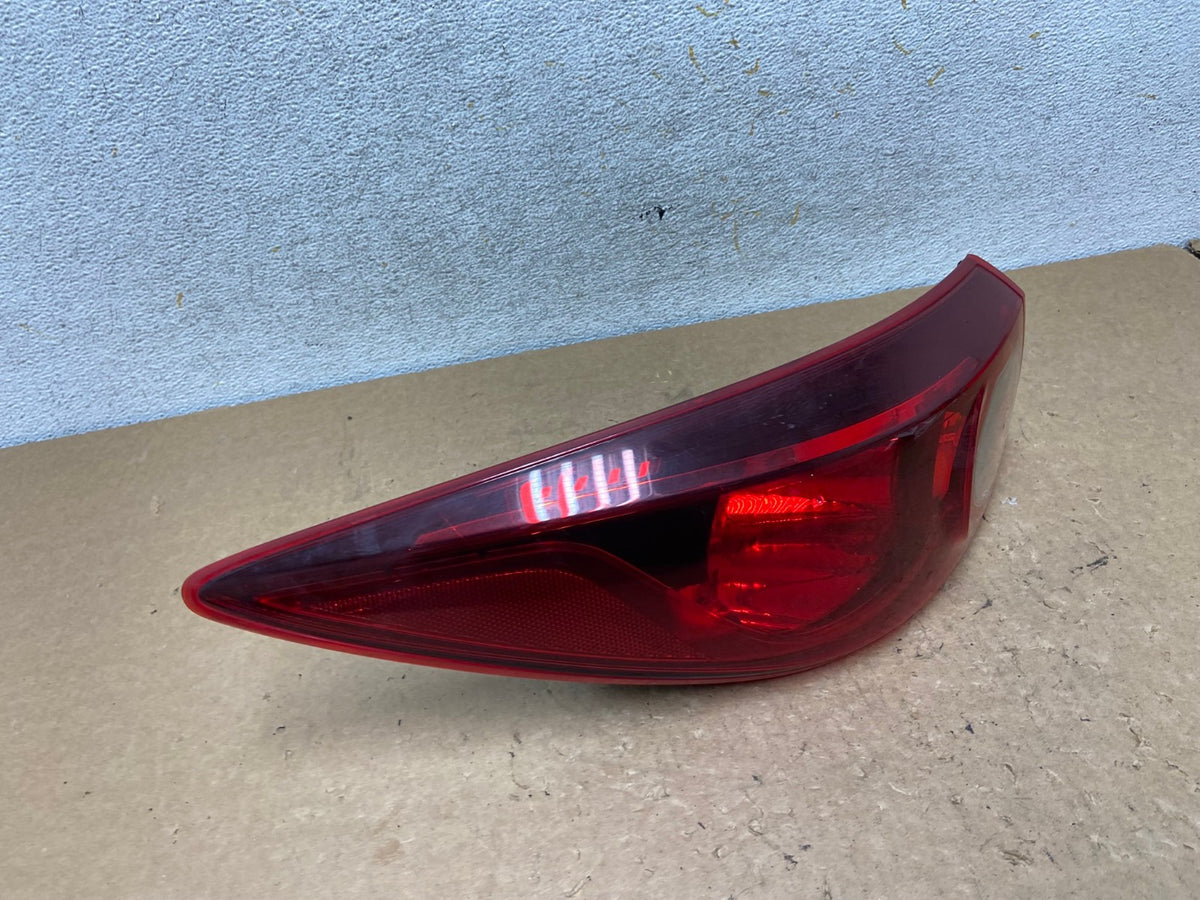 2014 2015 2016 Mazda 3 Left Driver LH Side Tail Light AI3724 LK2