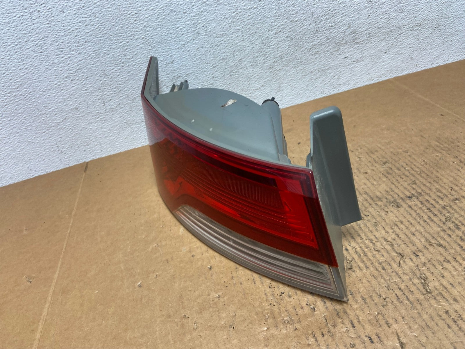 2010 to 2013 Kia Forte Koup Left Driver LH Tail Light AE0240 LK1