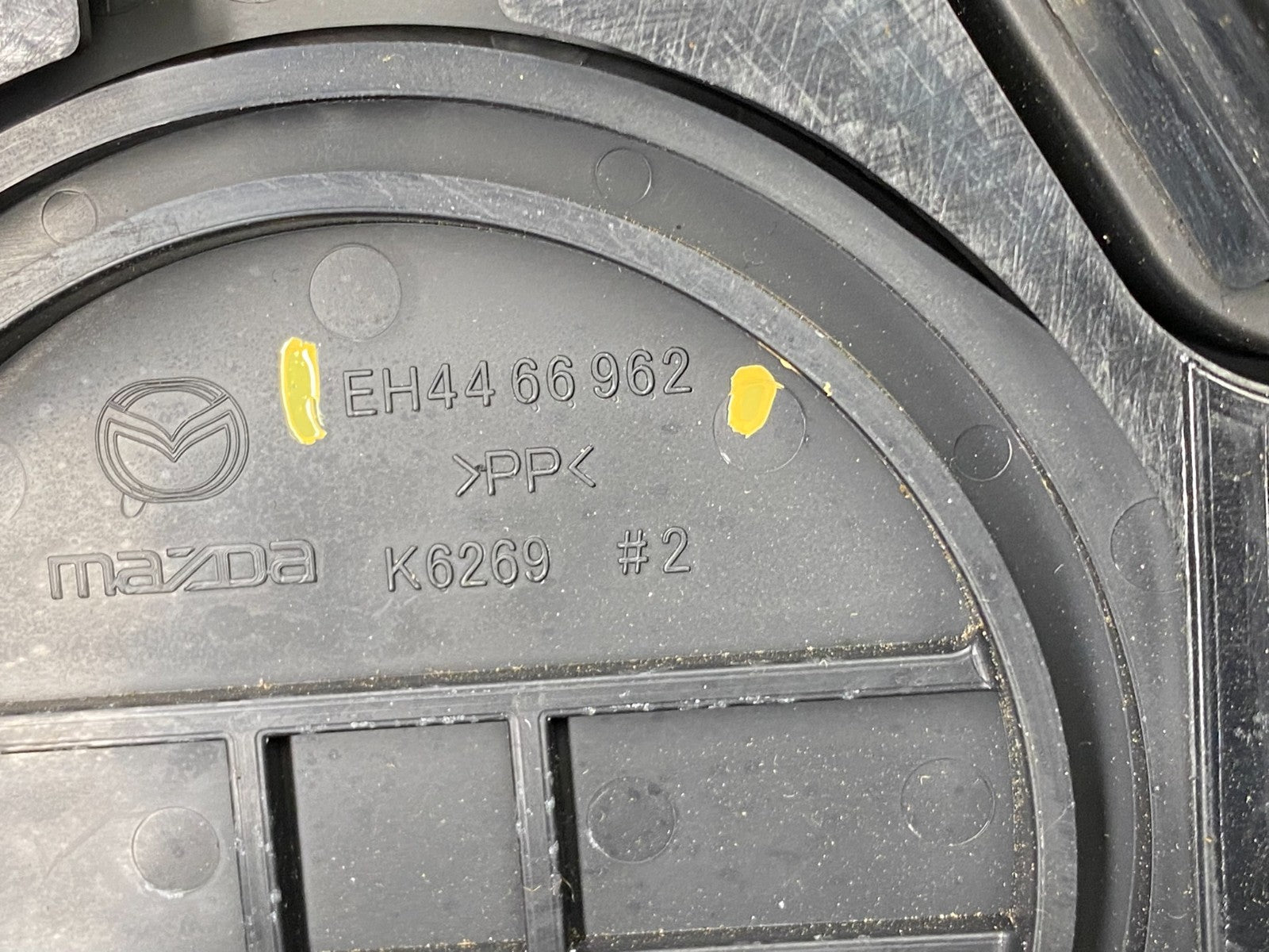 2010 2011 2012 Mazda CX-7 Center Dash Radio Bezel Trim OEM aa4580 DG6