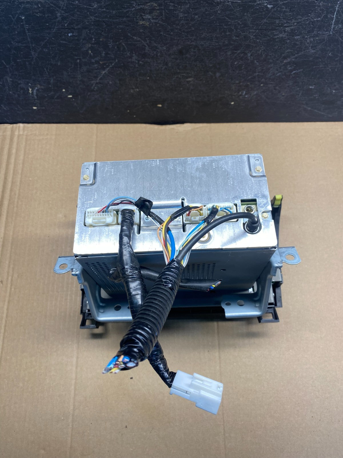 2007 to 2013 Toyota Tundra AM/FM Radio CD Player AE7503 DW5