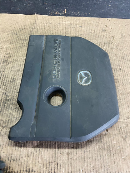 2004 to 2009 Mazda 3 DOHC 16 VALVE Engine Shield Top Cover O0976 PS3