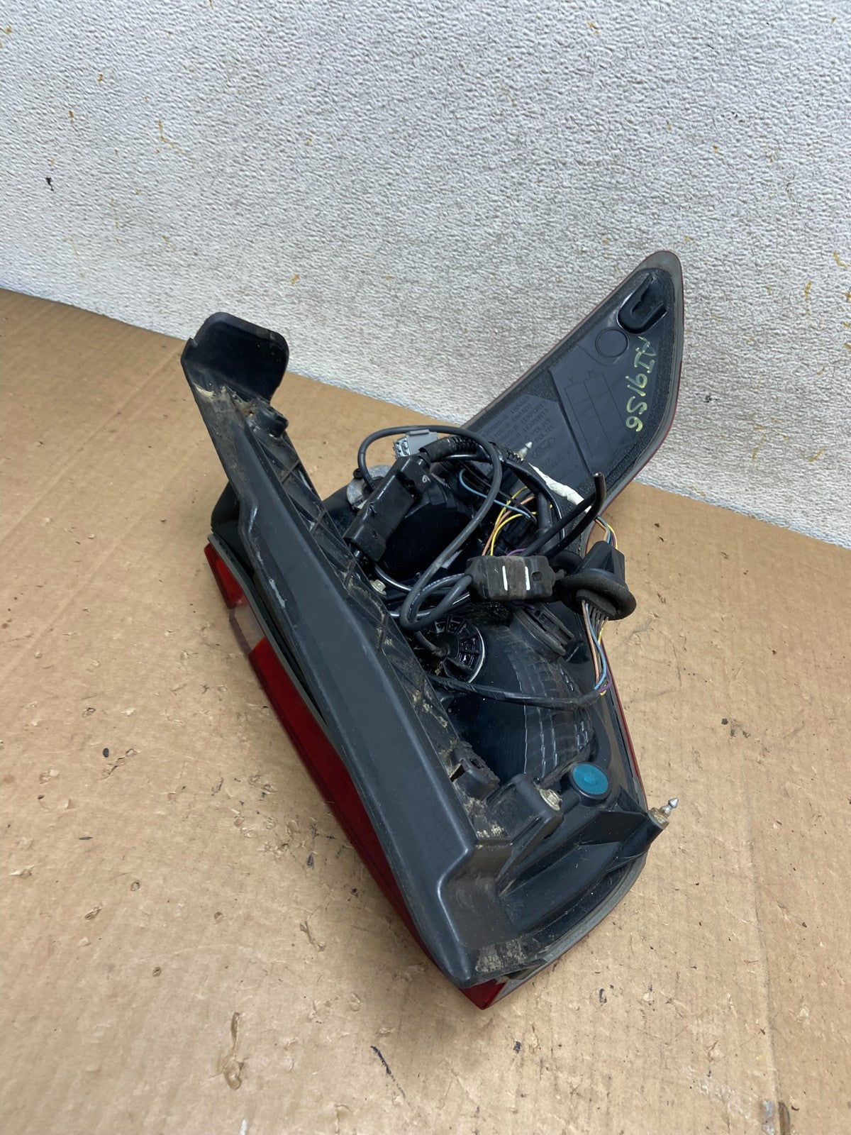 2011 2012 2013 2014 2015 Ford Explorer Left Driver LH Side Tail light AI9156 LK5