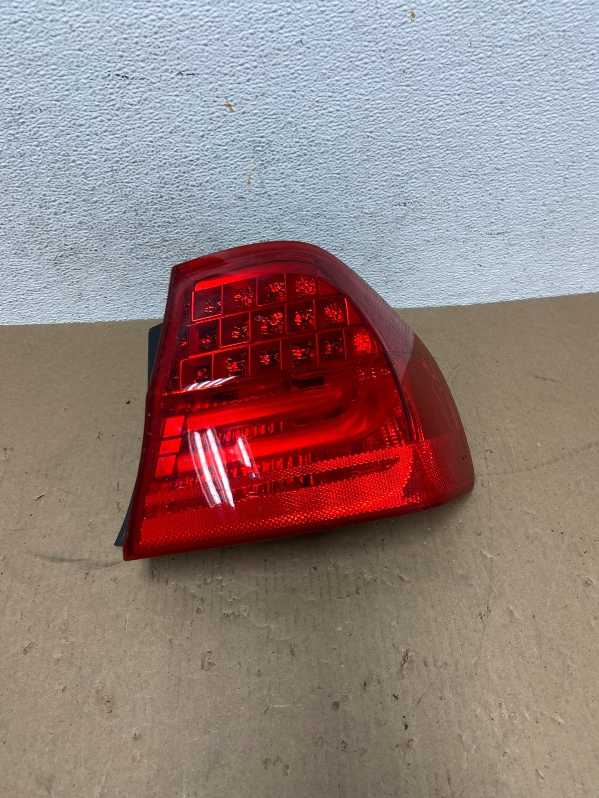 2009 2010 BMW 328i 3 Series Right Passenger RH Side Tail Light TYC AD6545 DW0