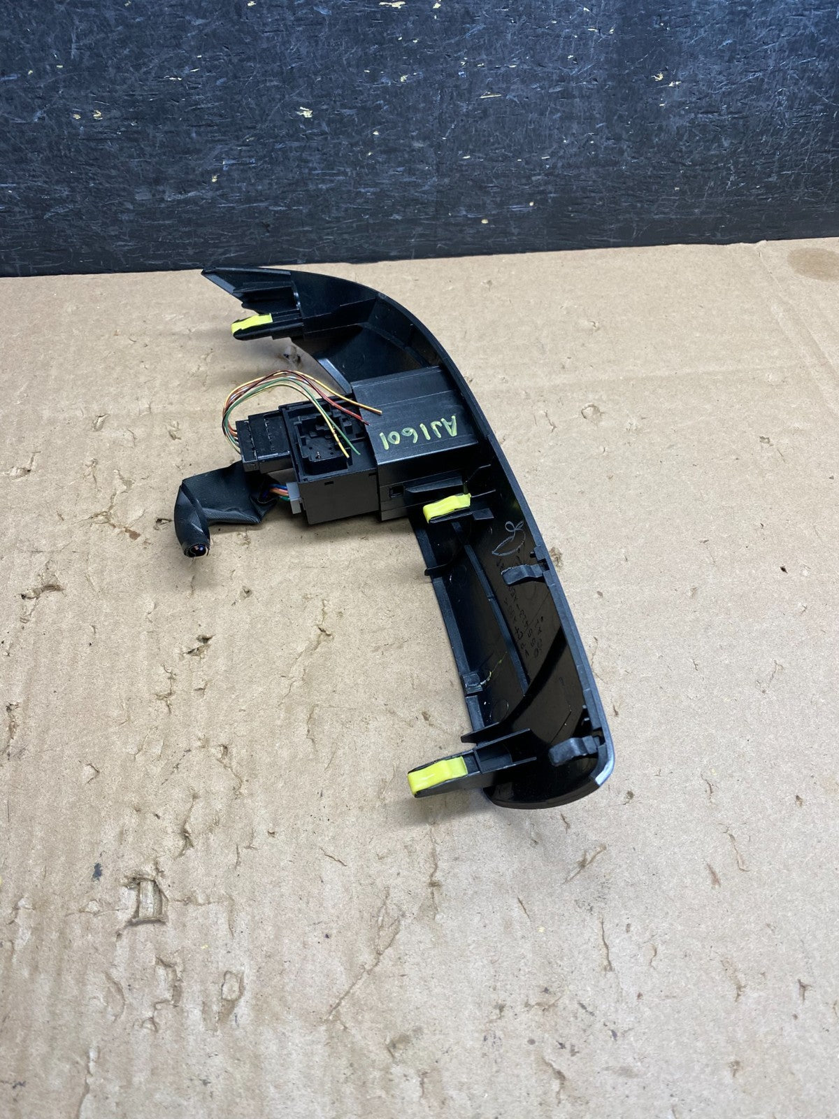 2004 to 2010 Toyota Sienna Center Dash AUX Button Panel Trim AJ1601 DG1