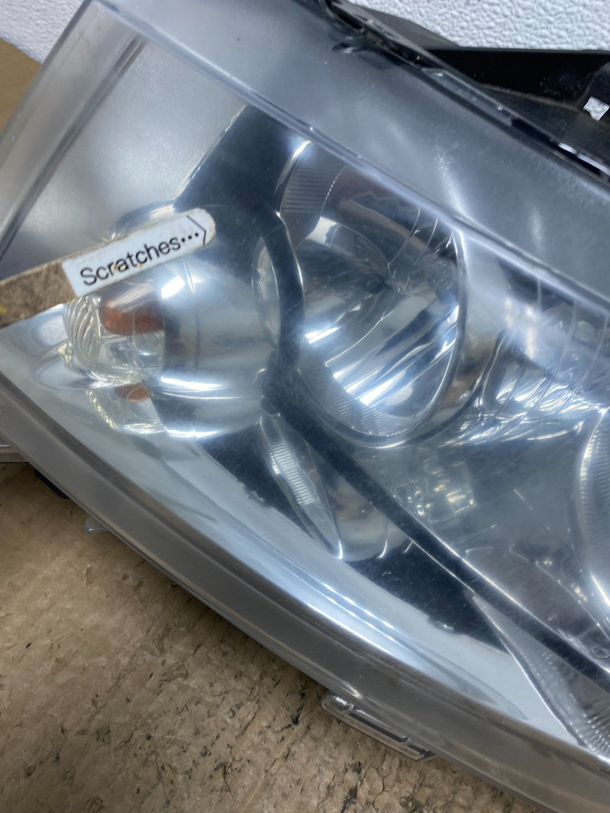 2011 to 2013 Jeep Grand Cherokee Halogen Left Driver Lh Headlight Oem AC4146 DW3