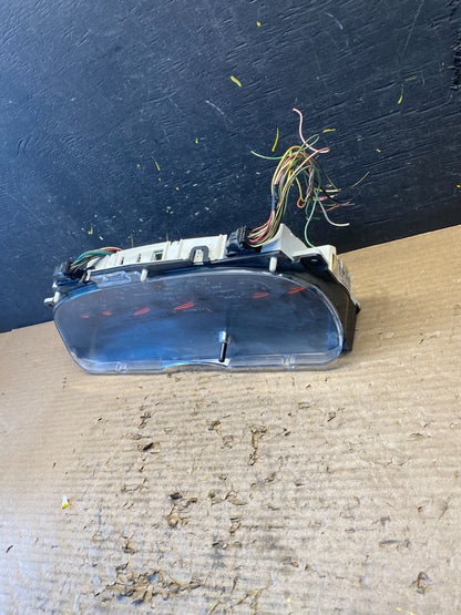 2006 Ford E350 Gauge Speedometer Cluster OEM s9009 DG1