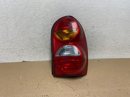 2002 2003 2004 Jeep Liberty Right Passenger Rh Side Tail Light AG7929 LK0