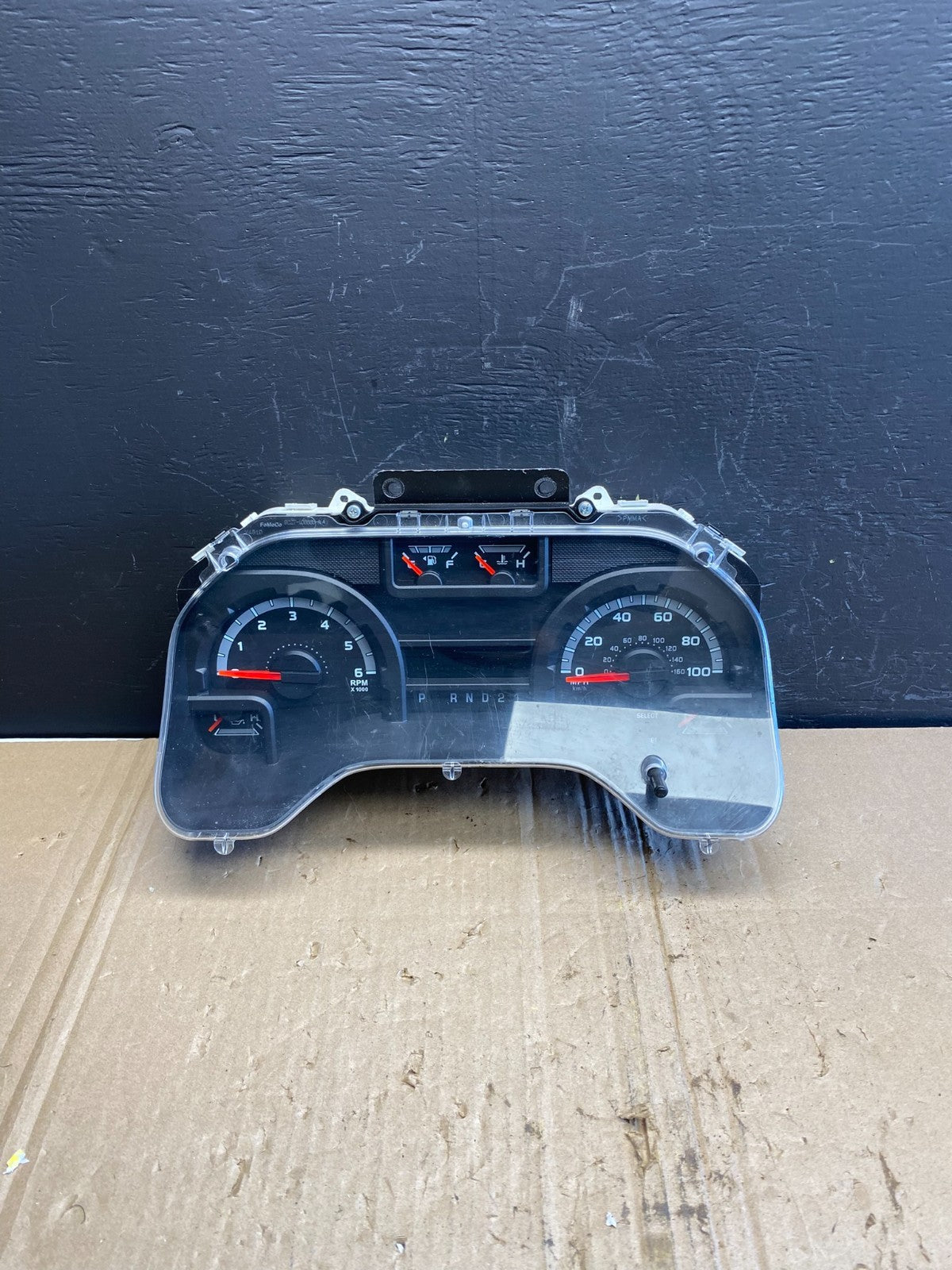 2011 to 2013 Ford E150 E250 E350 VAN Gauge Speedometer Cluster ab9122 DG0