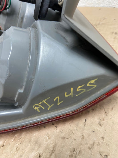 2003 2004 2005 Honda Pilot Left Driver LH Side Tail Light AI2455 LK8