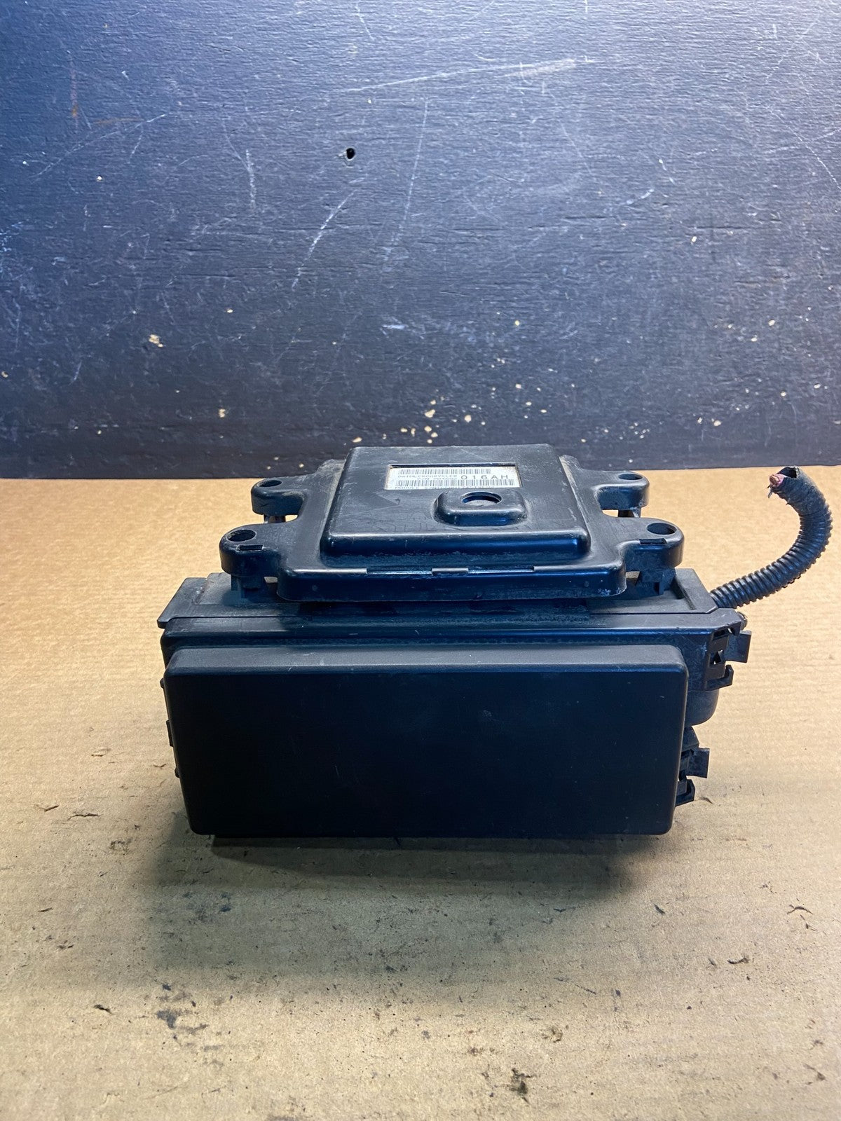 2006 Jeep Grand Cherokee Fuse Box Multi-Function Relay BCM Body Module AA0688 DG6