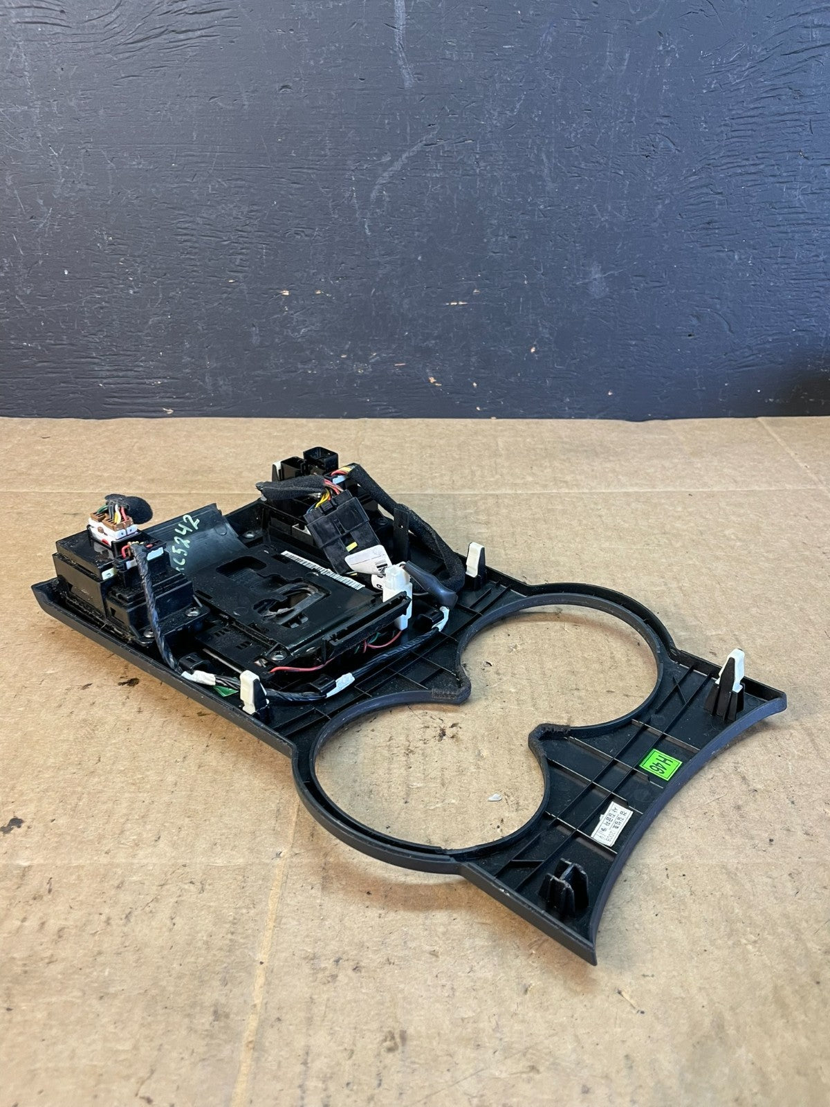 2009 to 2011 Kia Borrego AC Heater Climate Controls HVAC Storage Panel ac5242 DG4