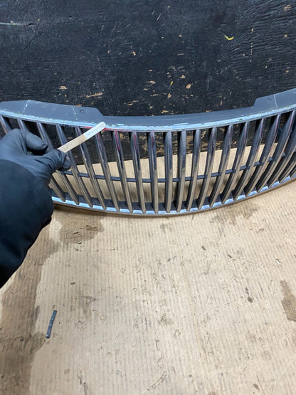 1998 to 2002 Lincoln Town Car Grille Chrome Plastic X3229 PS3