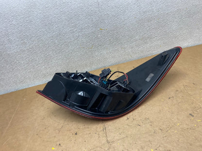 2006 to 2010 Mercedes W251 R-Class Right RH Smoked Tail Light X7072 PS6