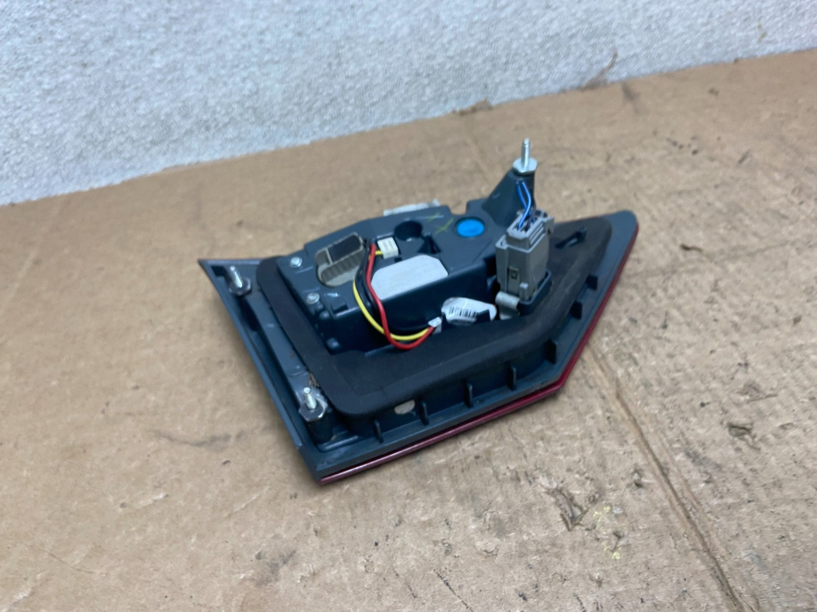 2013 to 2016 Ford Fusion Right Passenger RH Side Tail Light Inner Oem AA3795 DW5