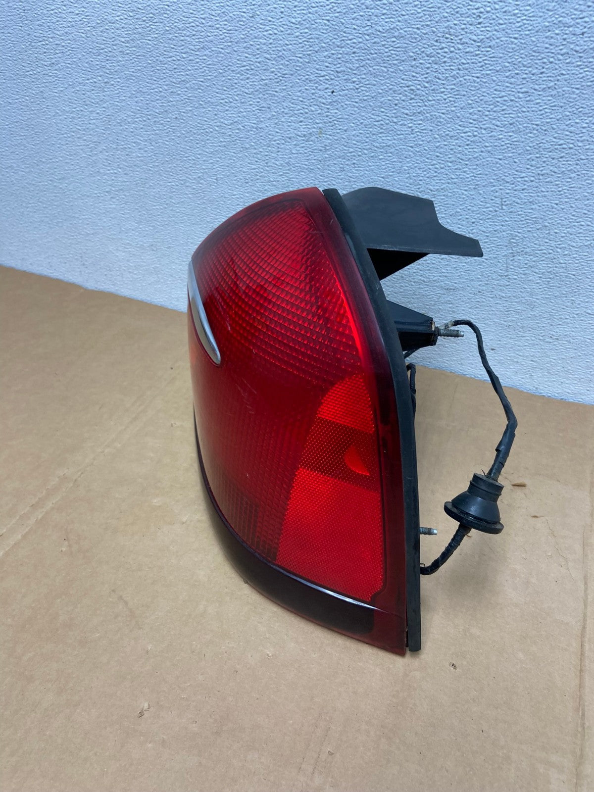 1998 to 2002 Mercury Grand Marquis Right Passenger Rh Side Tail Light AC8364 LK1
