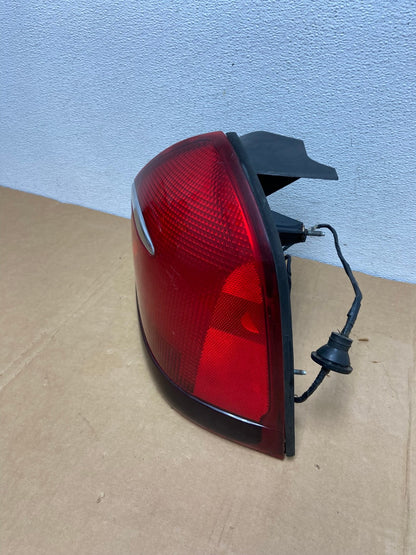 1998 to 2002 Mercury Grand Marquis Right Passenger Rh Side Tail Light AC8364 LK1