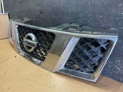 2005 2006 2007 Nissan Pathfinder Chrome Front Upper Grill Grille Oem AA2468 DG2