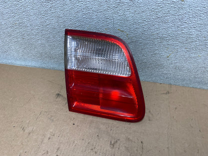 2000-2003 Mercedes-Benz E-Class E320 Wagon Left Driver Inner Tail Light S3900 DW1
