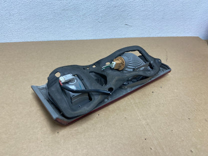 2000-2001 Toyota Camry Tail Light Right Passenger Rh Side Inner Oem AB9959 DW5