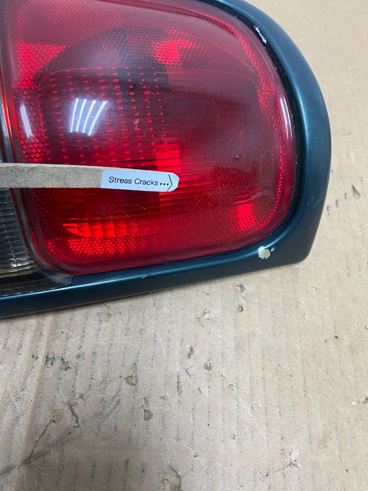1994 to 2001 Dodge Ram 1500 Left Driver LH Tail Light AD1034 DW4