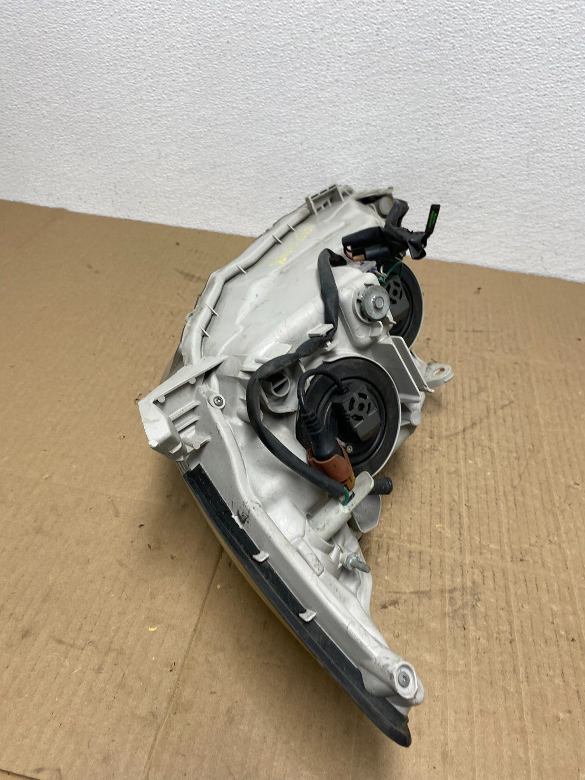 2005 to 2006 Toyota Camry Right Passenger RH Halogen Headlight Oem AB8248 DW5