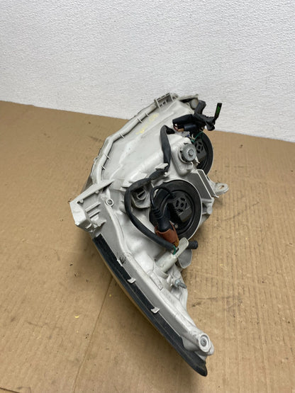 2005 to 2006 Toyota Camry Right Passenger RH Halogen Headlight Oem AB8248 DW5