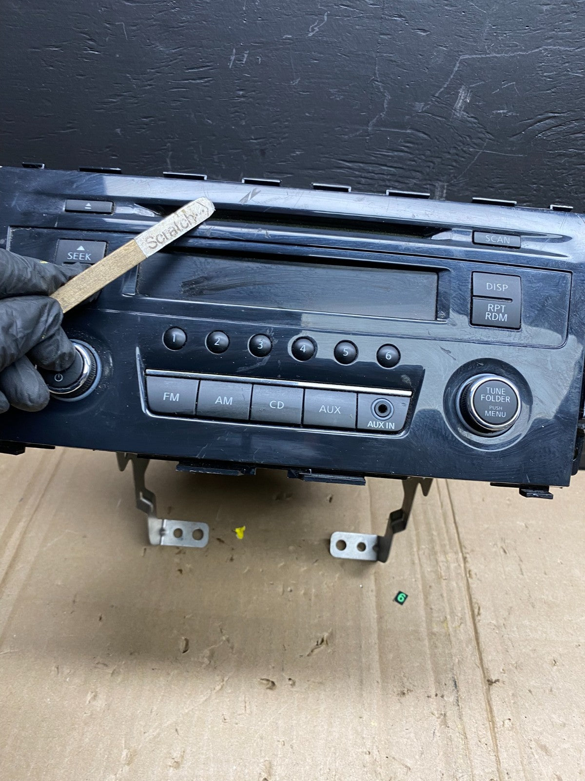 2013 to 2015 Nissan Altima Radio Cd Mp3 Player AUX Port 281853ta0g AB8996 DG1