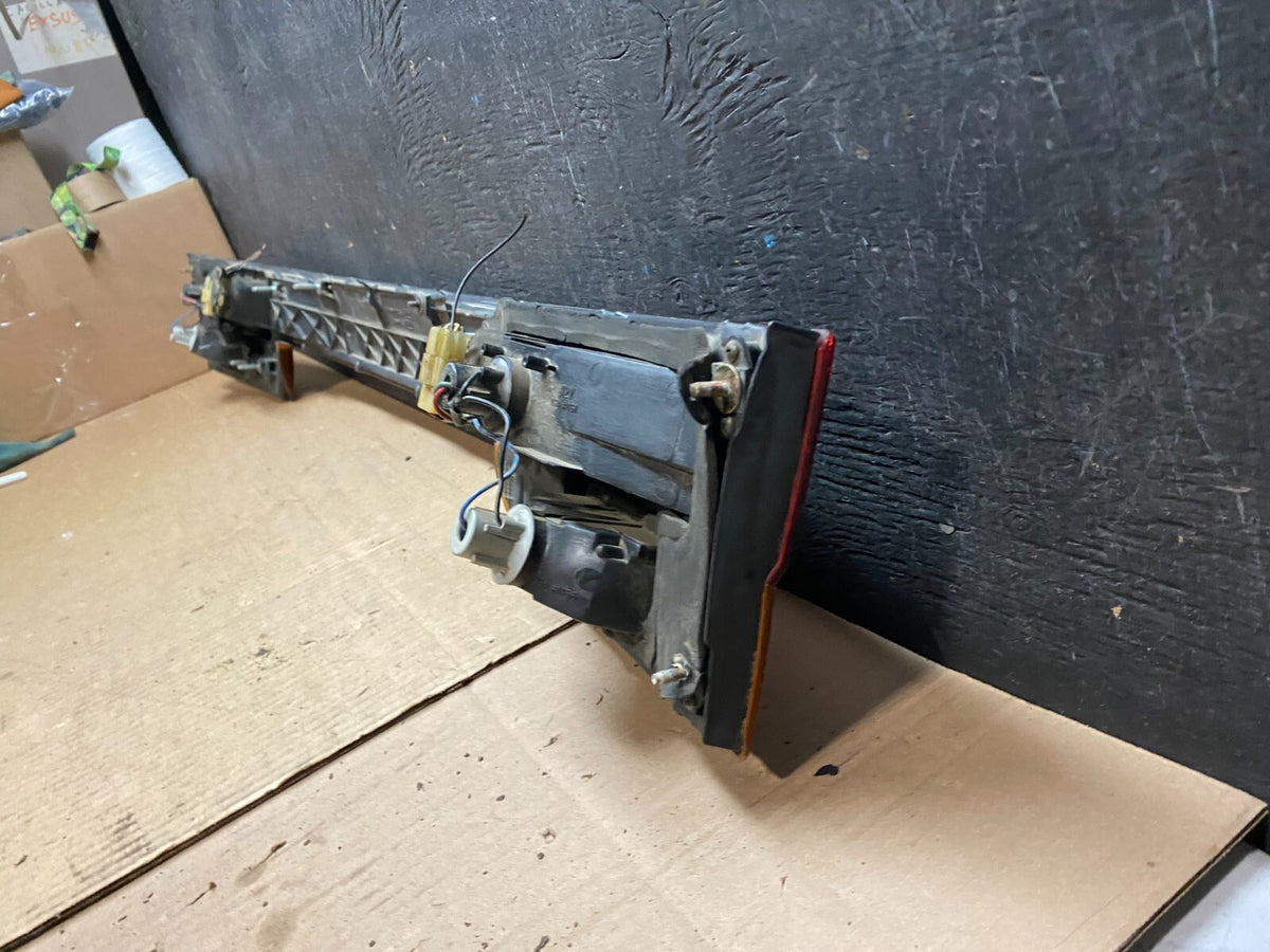 1995 to 1996 Subaru Legacy Wagon Trunk Mounted Center Tail Light Panel J3854 DG7