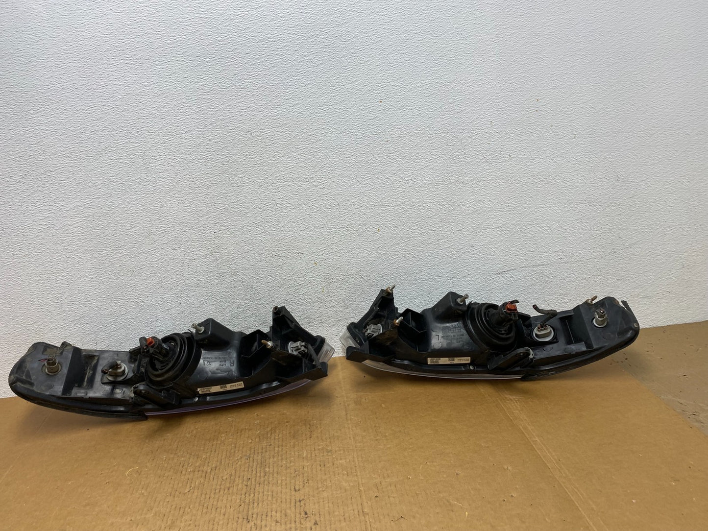 Sedan 2000 2001 Nissan Altima Headlights Left+Right AD9323 DW4