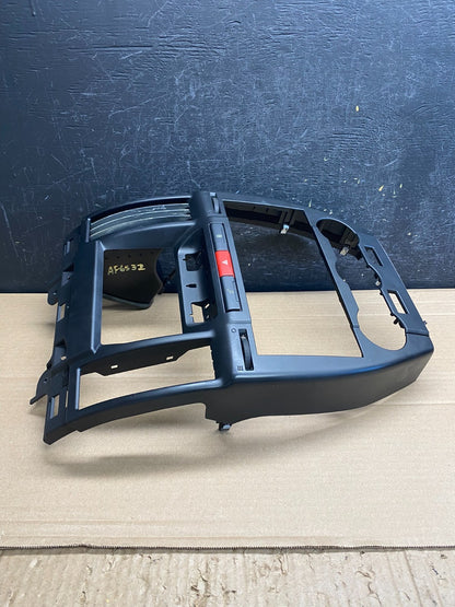 2008-2012 Land Rover LR2 Center Radio Climate Dash Air Vent Bezel af6532 DG1