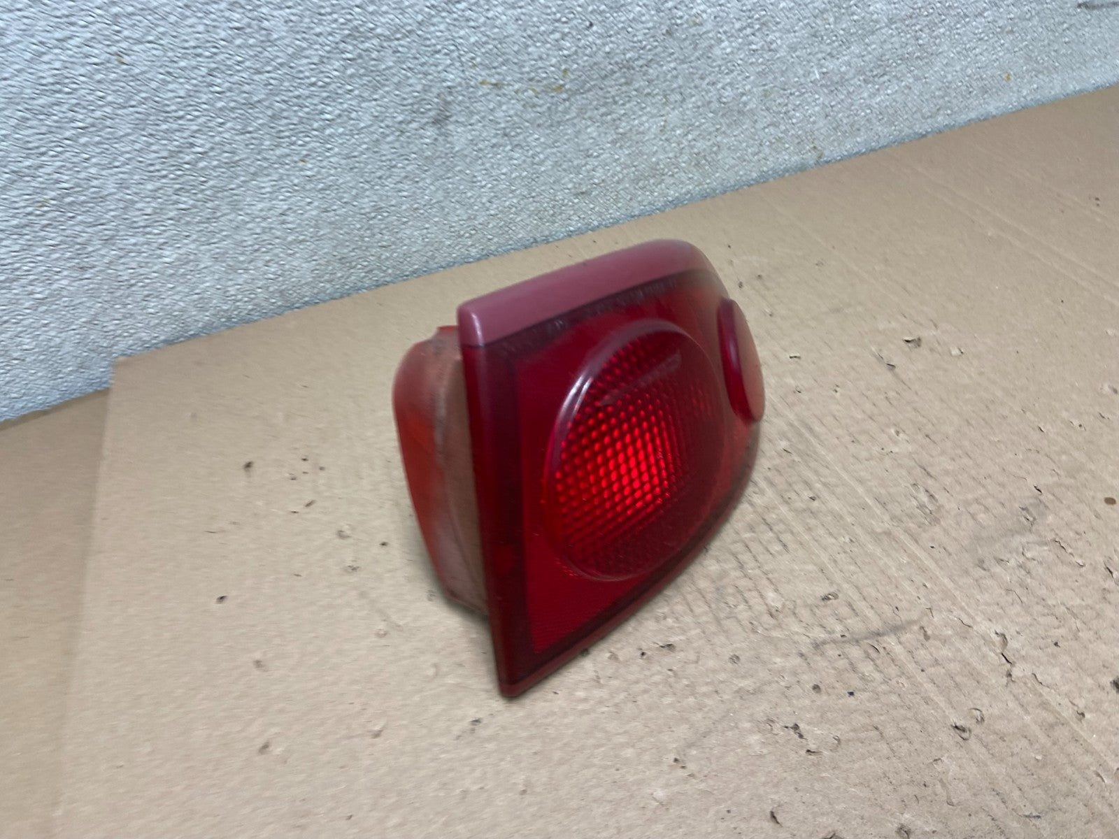 2003 2004 2005 Chevrolet Cavalier Right Passenger RH Tail Light OEM AB2473 DG2