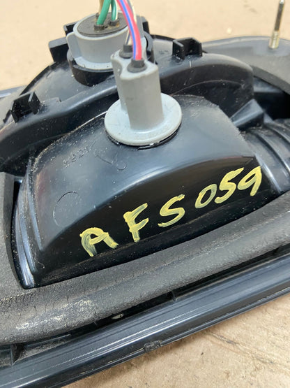 2001 - 2003 Toyota Sienna Right Passenger Rh Side Inner Tail Light AF5059 LK6