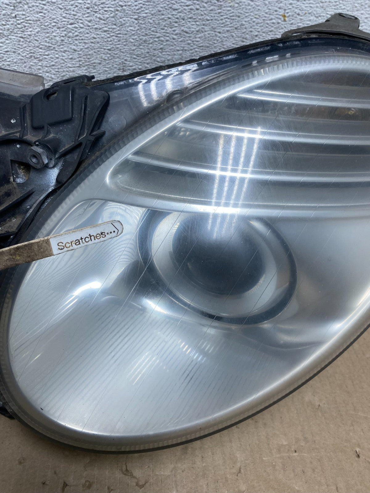 2007 2008 2009 Mercedes E Class Left Driver LH Halogen Headlight AG5875 DW3