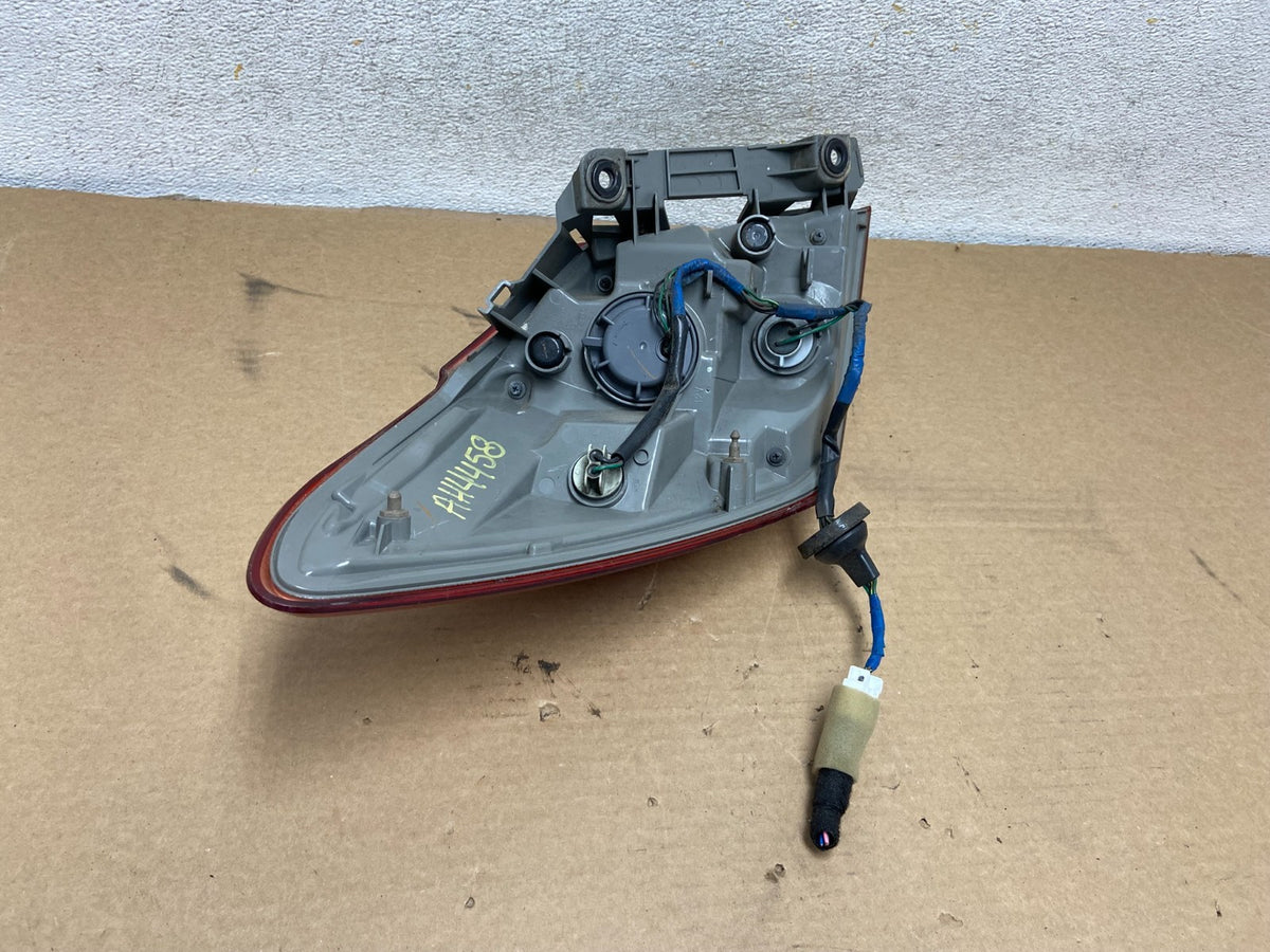 2011 - 2014 Nissan Murano Right Passenger Side RH Tail Light AH4458 DW5