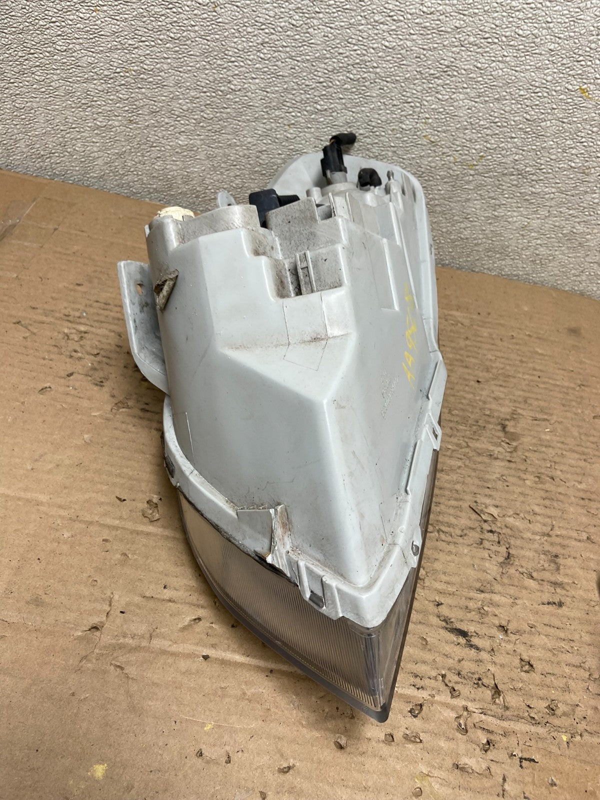 2007 - 2011 Chevrolet Aveo Ntbk Right Passenger Headlight Halogen AA9568 DG8