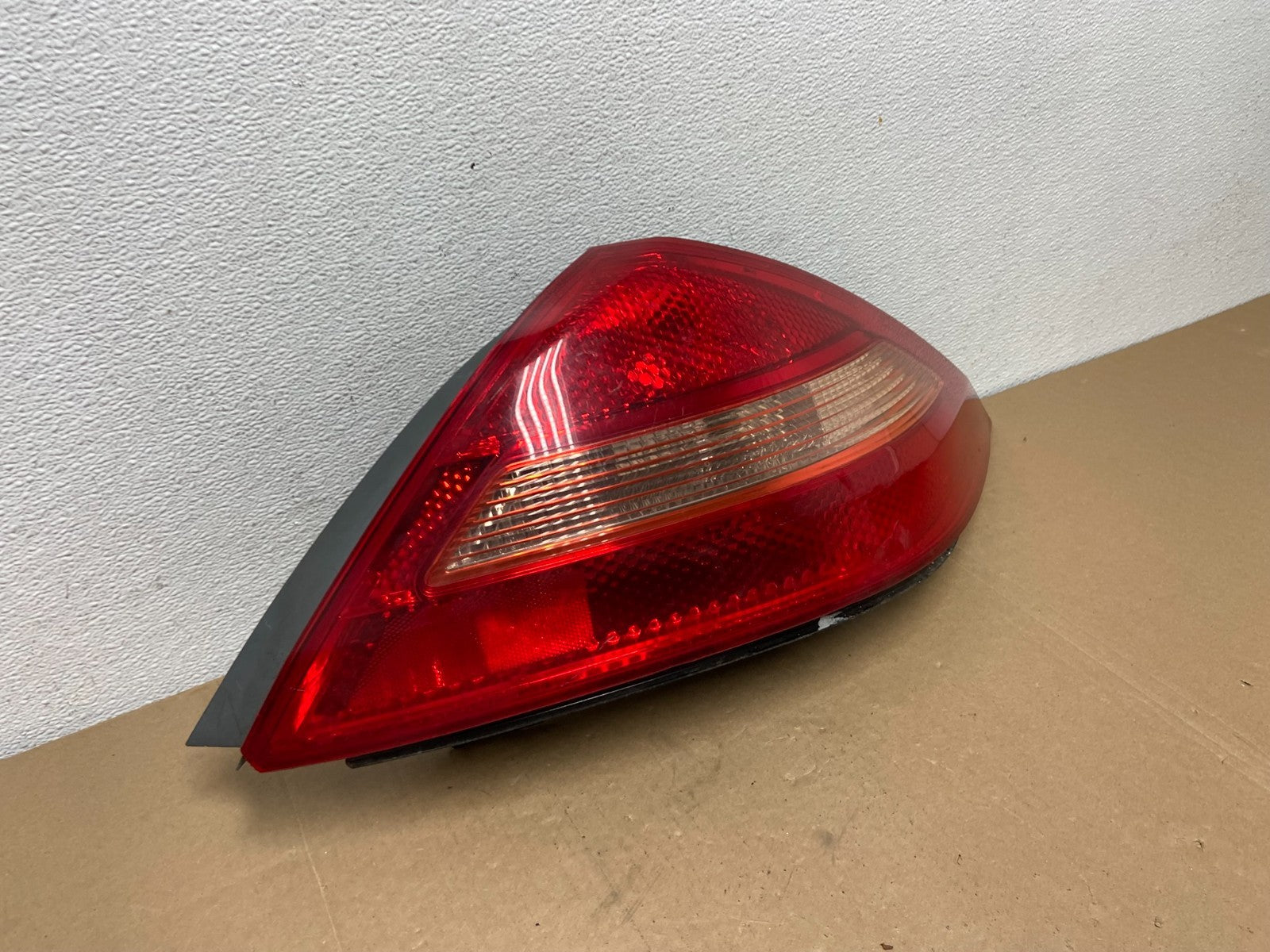 2003 2004 2005 Honda Accord Coupe Right Passenger Rh Tail Light AC5602 DW2