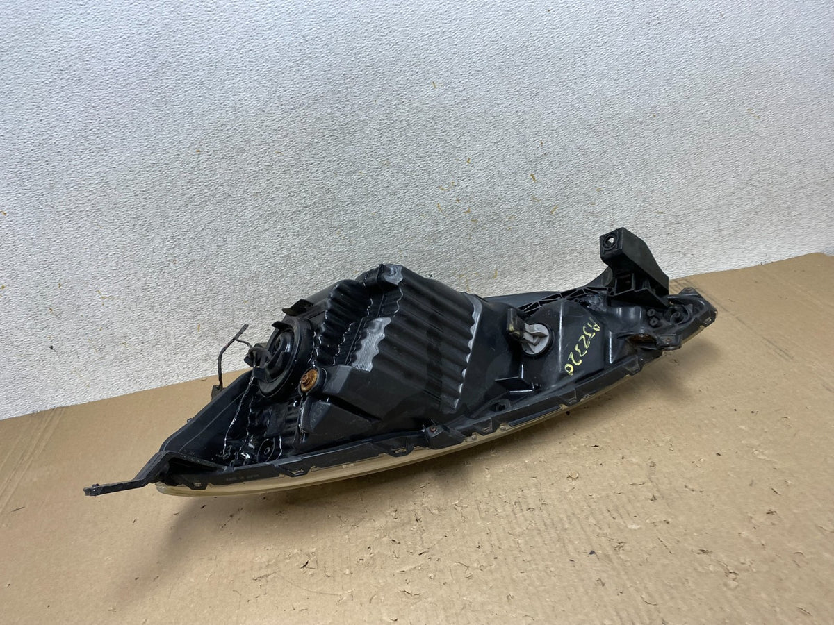 2009 to 2013 Honda Fit Right Passenger RH Side Headlight Halogen AJ2320 DW5