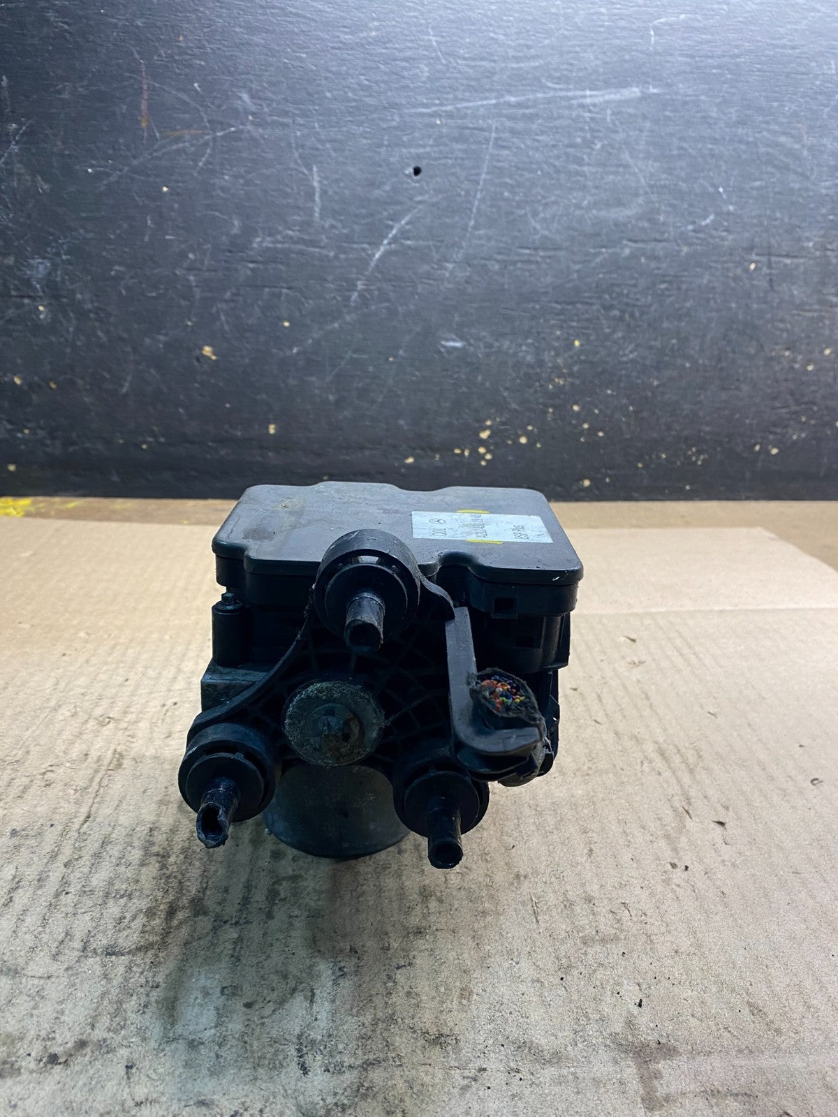 2014 Mercedes-Benz E350 W212 ABS Anti Lock Brake Pump Module z4651 DG4