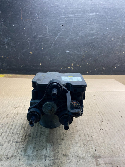 2014 Mercedes-Benz E350 W212 ABS Anti Lock Brake Pump Module z4651 DG4