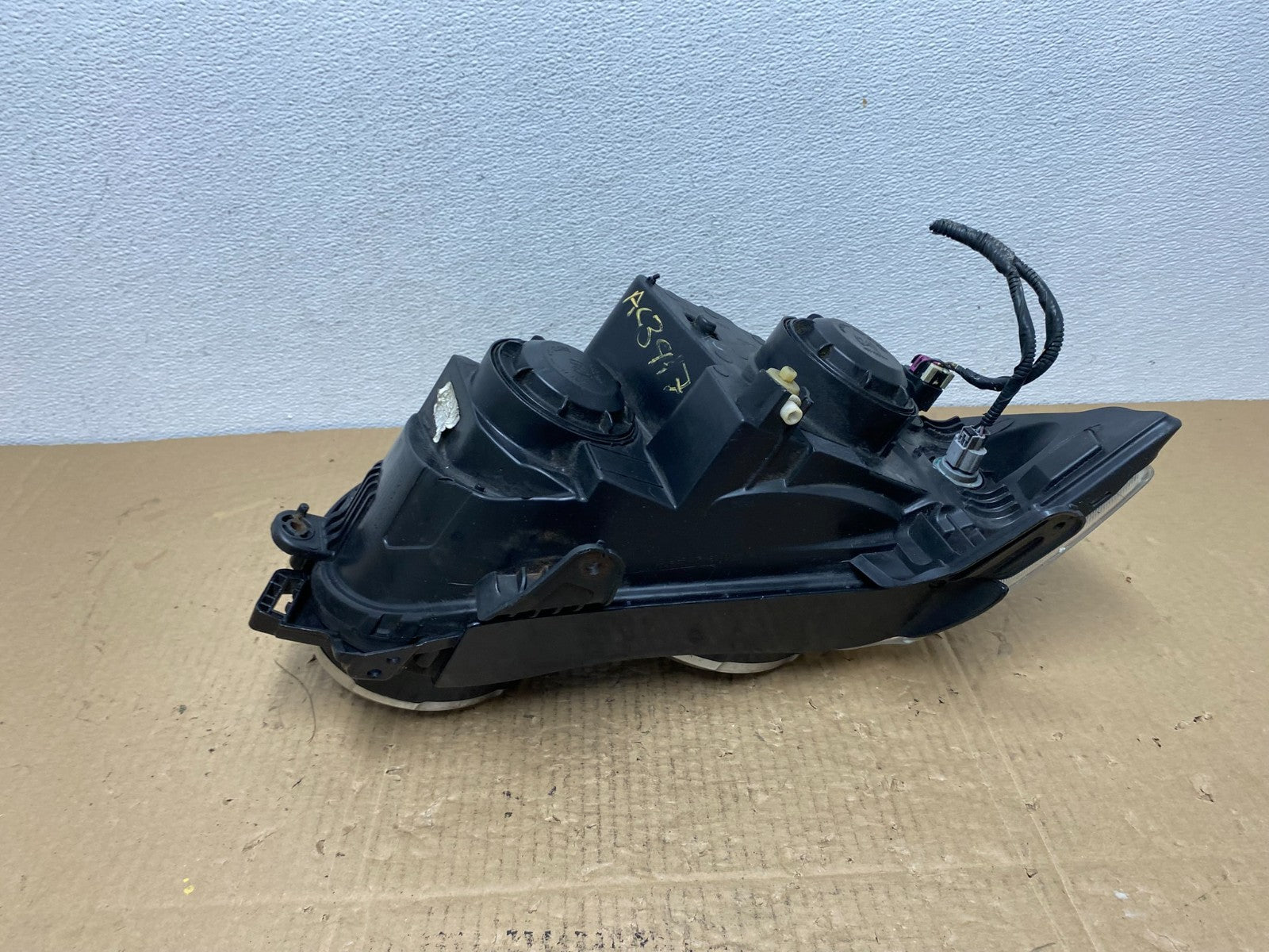 2012 to 2015 Chevrolet Sonic Left Driver LH Headlight OEM AC3917 DW5
