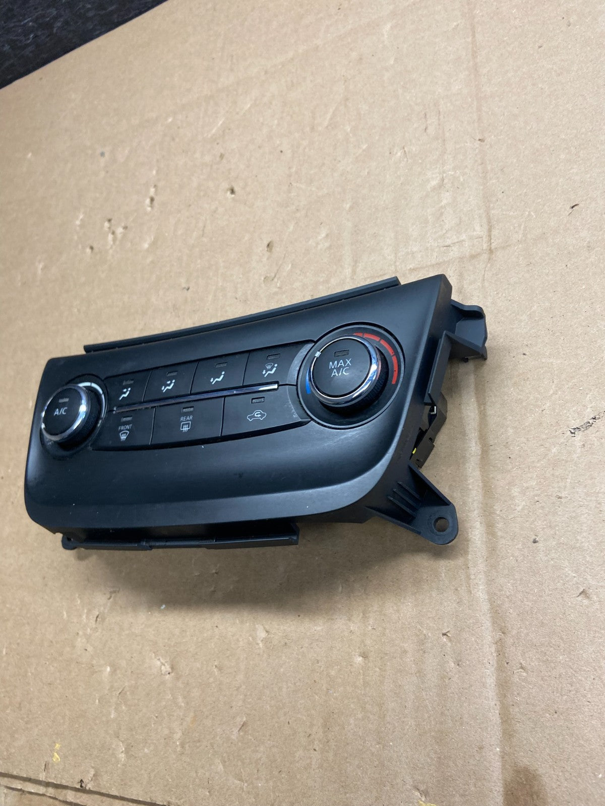 2015-2017 Nissan Sentra Climate Control Unit Heater Ac Temperature AI3188 DG1