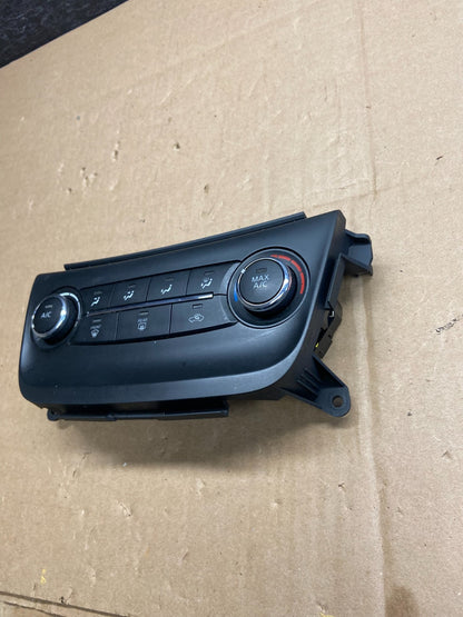 2015-2017 Nissan Sentra Climate Control Unit Heater Ac Temperature AI3188 DG1