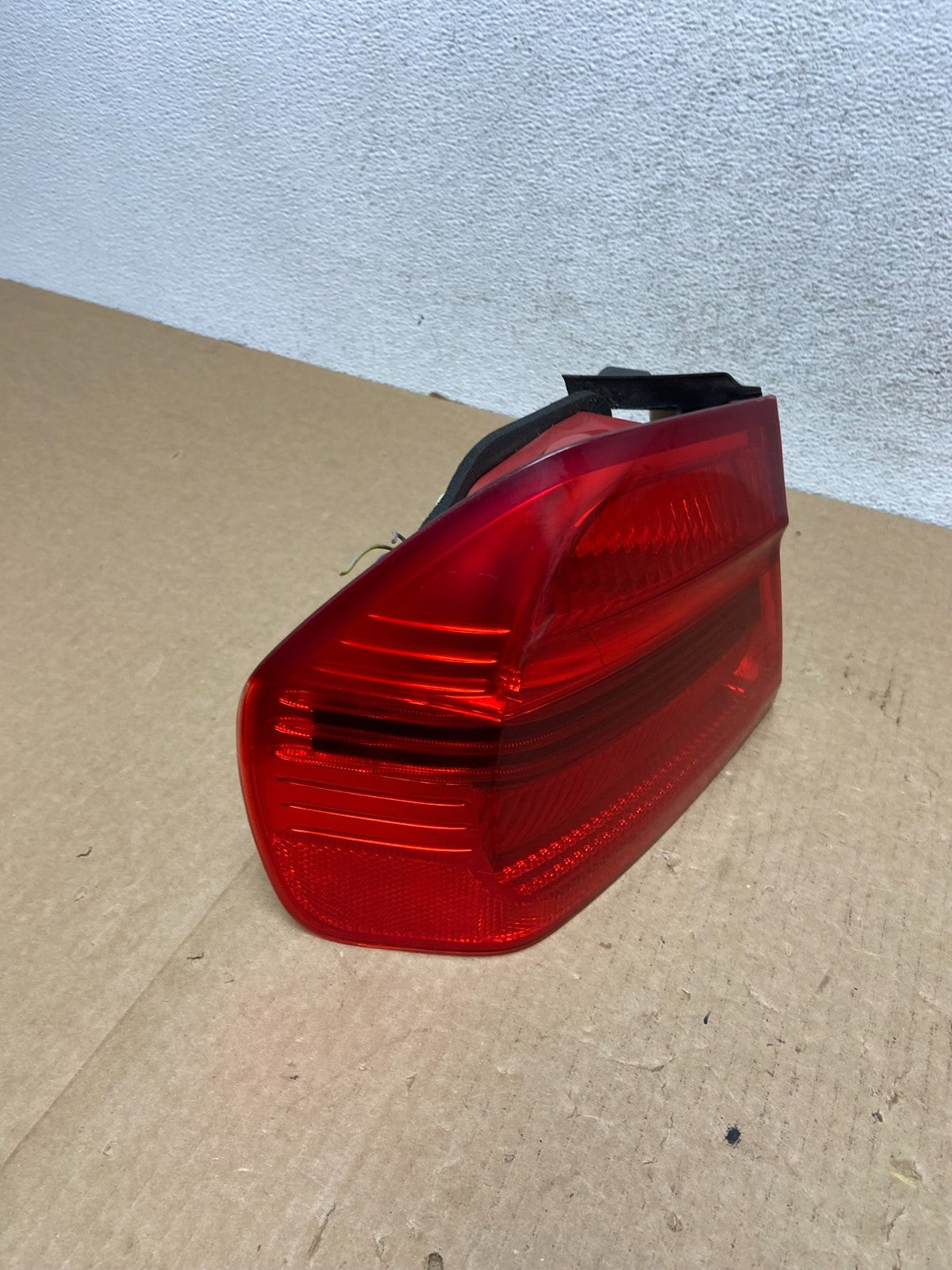 2006 2007 2008 BMW 328i 3 Series Left Driver Lh Side Tail Light AF9610 DW2