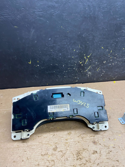 2004 to 2007 Chevrolet Express Speedometer Cluster Gauge OEM W3426 DG4