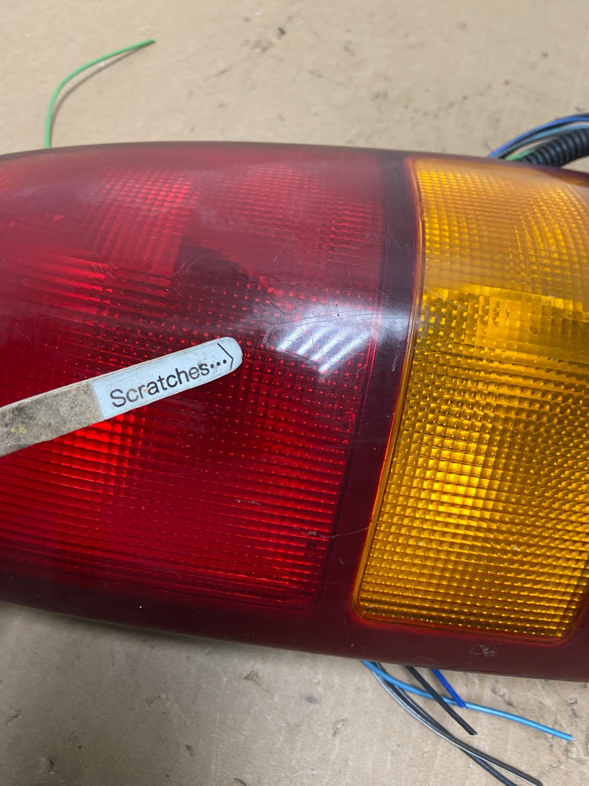 1999-2002 Chevrolet Silverado 1500 Right Passenger Side Tail Light AD8058 LK3