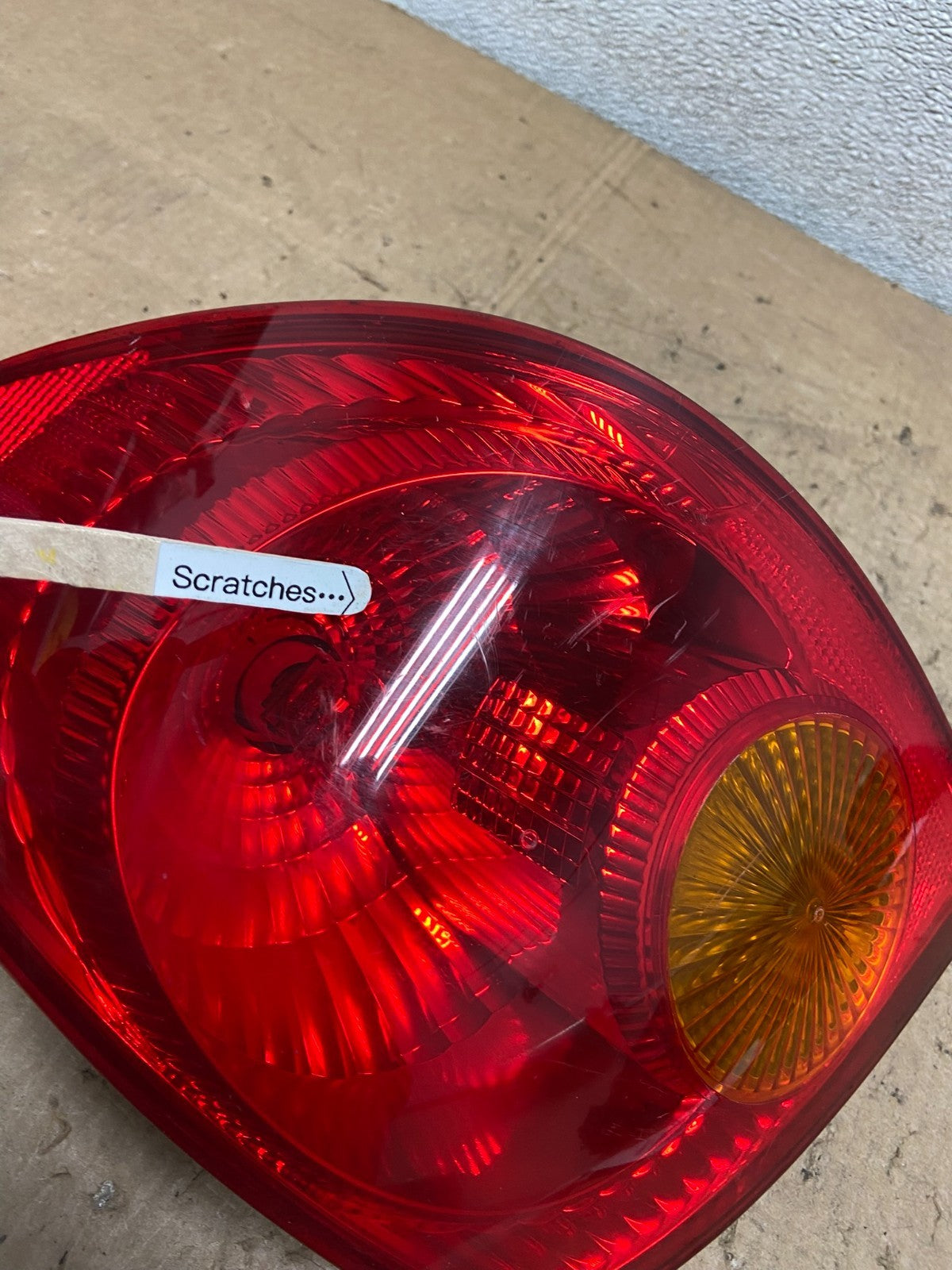 2003 to 2005 Toyota Corolla Right Passenger RH Side Tail Light Oem Y7140 DW3