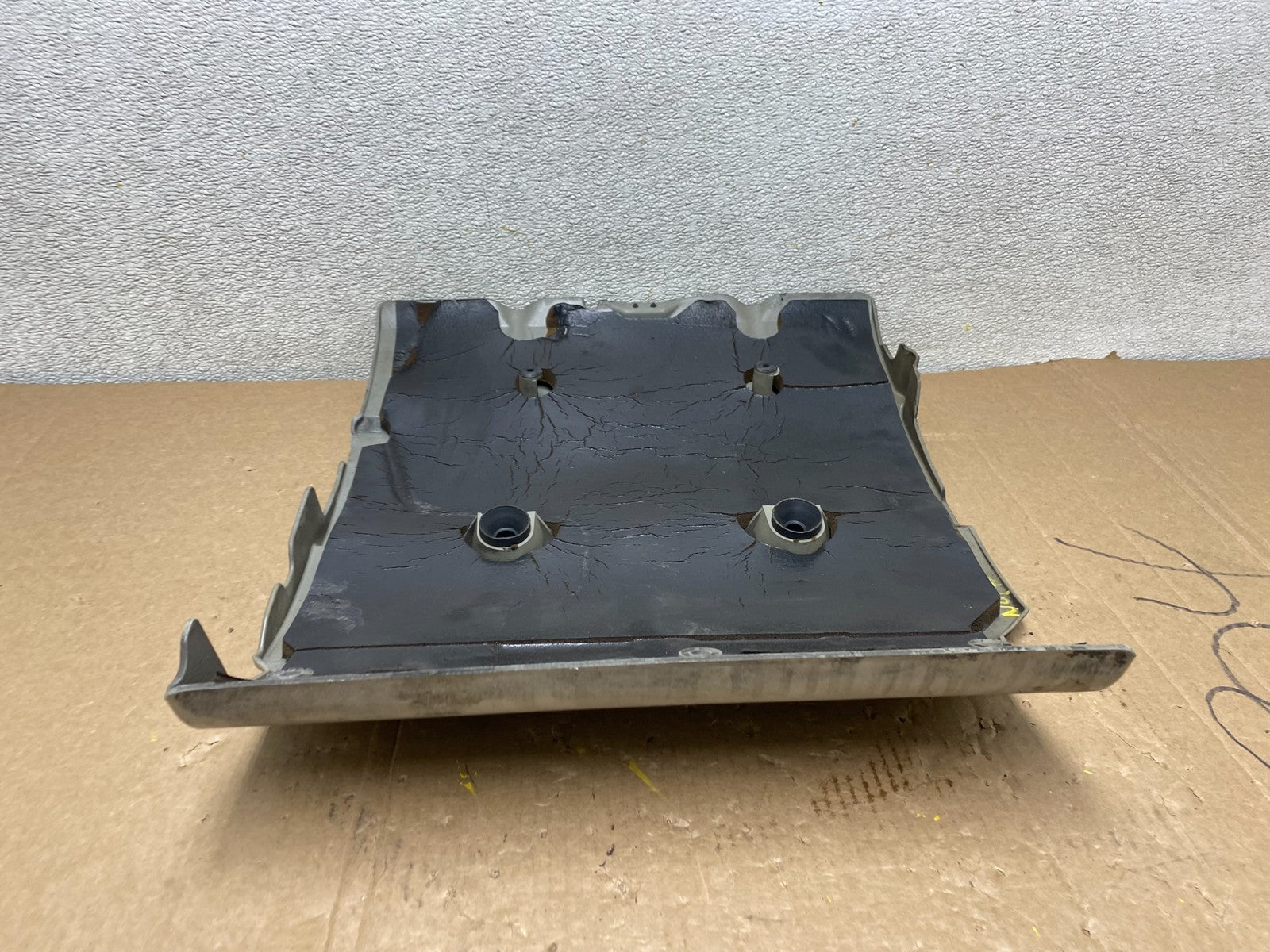 1997 to 2004 Cadillac Deville Seville Northstar Engine Motor Cover u9860 DG1