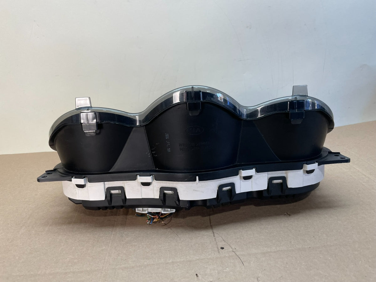 2014 to 2015 Kia Optima Speedometer Cluster Gauge AJ0880 DW3